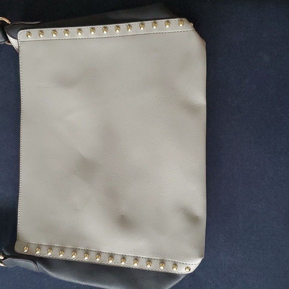 Purse - Picture 2 of 6